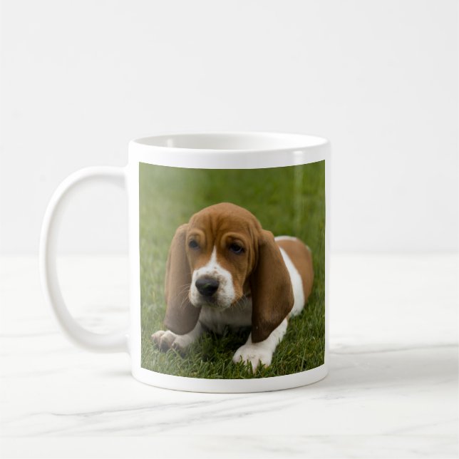 Love Basset Hound Puppy Coffee Mug (Gauche)