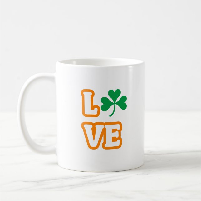 "LOVE" (ÉDITION DE SAINT PATRICK) Mug (Gauche)