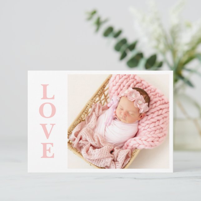 Love Pink Typography Faire-part de naissance photo (Debout devant)