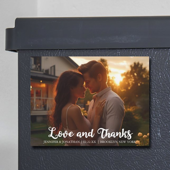 Love & Thanks Elegant Wedding Photo Magnet Card (Créateur téléchargé)