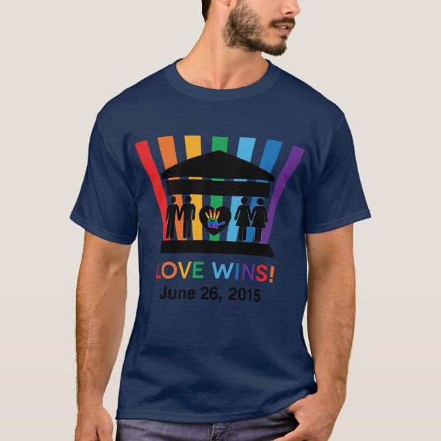 Love Wins, avec le T-shirt de la campagne We R1 (Devant)