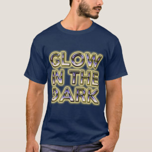 LUEUR DANS le T-shirt FONCÉ