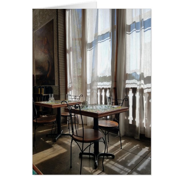 Lumière du soleil dans la maison de thé (Devant)