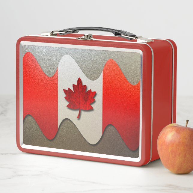 Lunch Box Canada Flag-Chrome par Shirley Taylor (En situation)