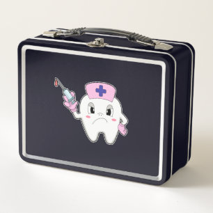 Lunch Box Dents comme infirmière avec seringue.PNG