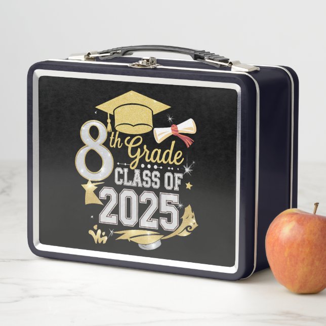 Lunch Box Diplômé de la promotion 2025 de 8e année (En situation)
