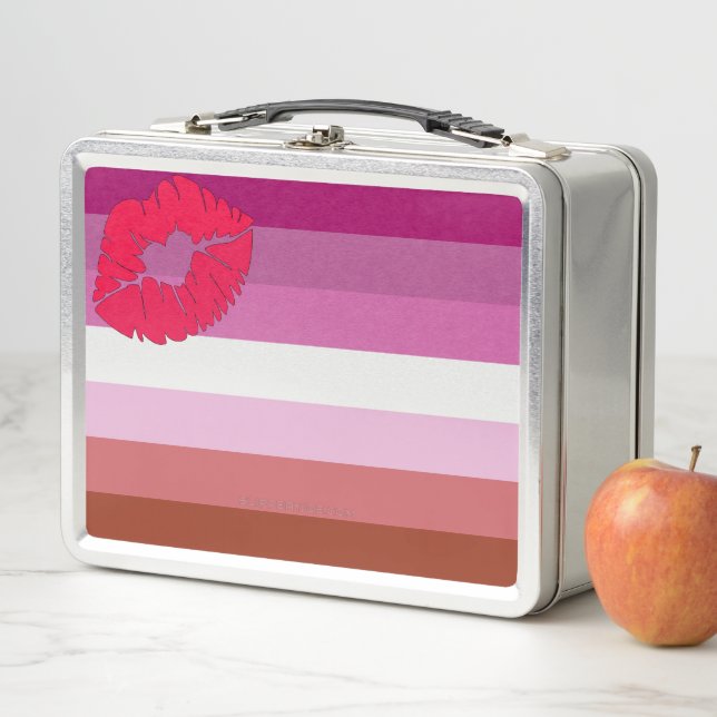 Lunch Box Drapeau de fierté lesbienne au rouge à lèvres Slip (En situation)