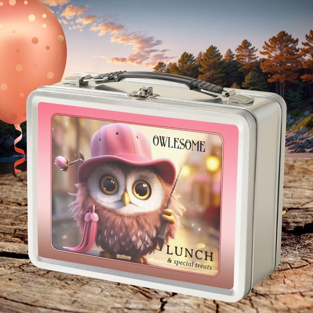 Lunch Box Drôle Chouette rose (Lunch box featuring an illustration of a cute owl framed by girly pink.)