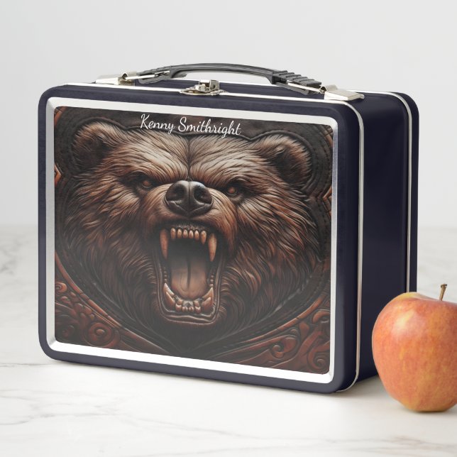 Lunch Box Grizzly de fer : puissance sculptée en cuir (En situation)
