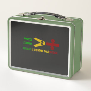 Lunch Box l'égualité est plus grande que la division