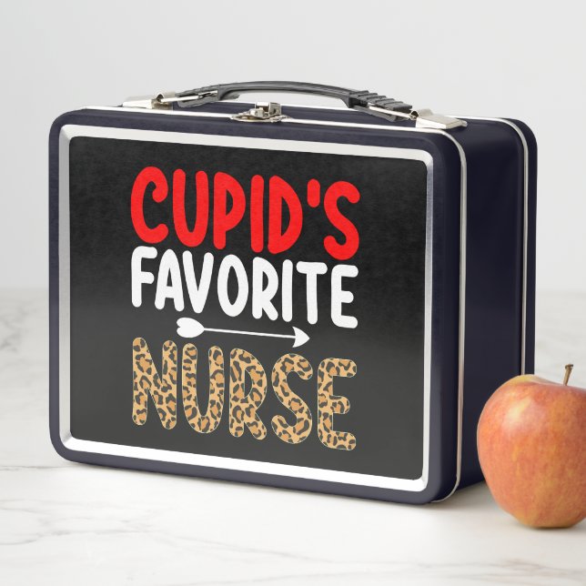 Lunch Box L'infirmière préférée de Cupidon soignant la Saint (En situation)