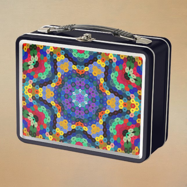 Lunch Box Mandala Hexagonal Bleu Jaune Rouge et Vert (Blue Yellow Red and Green Hexagon Mandala Metal Lunchbox by Wormhole Orbital)