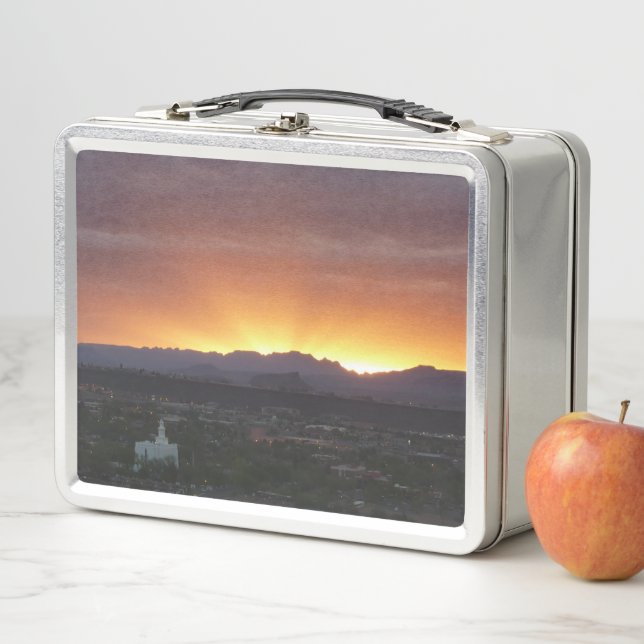 Lunch Box Sunrise over St. George Utah Landscape (En situation)
