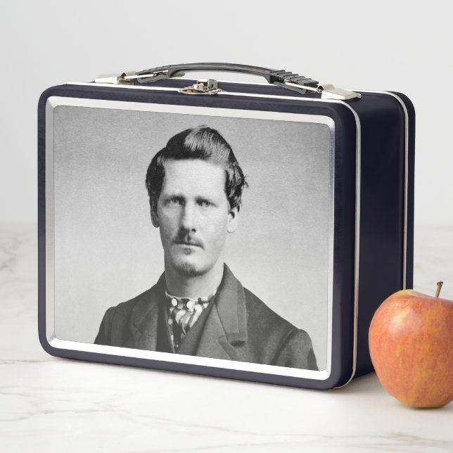 Lunch Box Wyatt Earp : Lawman, Gunfighter, Gardien de salon (En situation)
