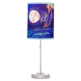 Lune Rumi : La lumière est une... Les lampes sont 