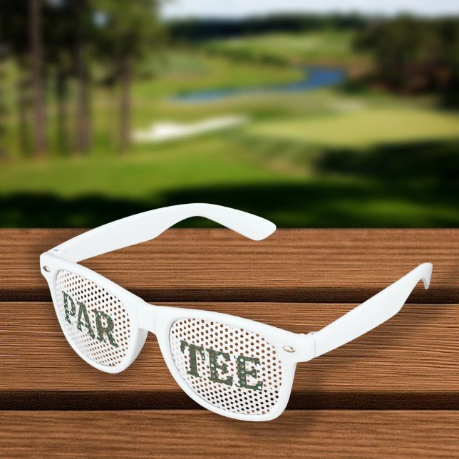 Lunettes De Fête Retro Par-Tee Golf Pun Amusement (Par-Tee Golf Pun Fun Retro Sunglasses by Ricaso. Perfect for bachelorette party bride and her crew)