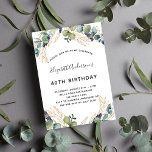 Luxe de l'eucalyptus d'anniversaire<br><div class="desc">Pour une fête d'anniversaire de 40e (ou tout âge). Un arrière - plan blanc décoré de verdure d'eucalyptus et de feuilles dorés. Personnalisez et ajoutez vos noms et les détails du mariage. Lettres noires et dorées.</div>