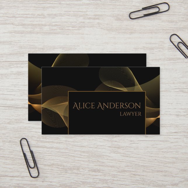 Luxe noir or élégant avocat Carte de visite (Devant/Arrière en situation)