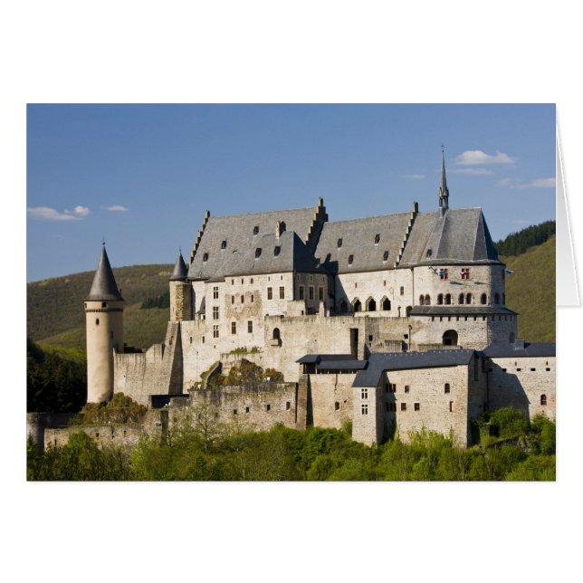 Luxembourg, Vianden. Château de Vianden (construit (Devant horizontal)