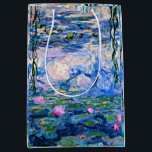 Lys à eau Monet, 1919, Sac cadeau<br><div class="desc">Water Lilies,  1919 célèbre peinture de Claude Monet,  avec couleur coordonnée couleurs solides rose-violet et bleu Monet,  prêt à se mélanger et à se marier.</div>