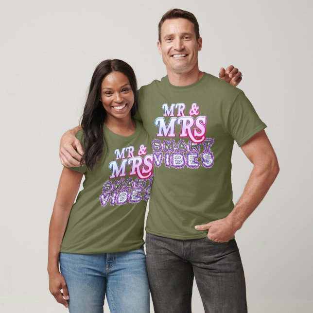 M. et Mme Smart Vibes Élégant T-Shirt de base fonc (Unisexe)