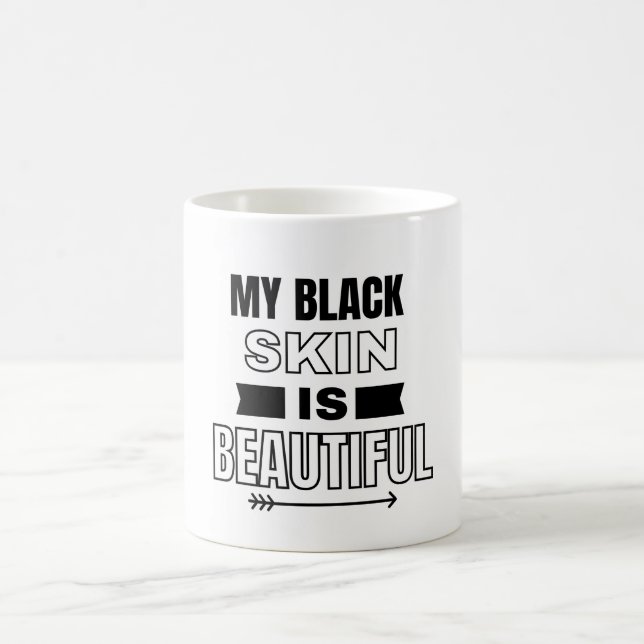 Ma peau noire est belle Mug classique (Centre)