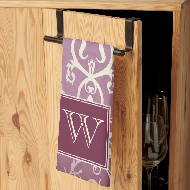 Magenta Elegant Flourish Monogram Serviette (Pliage en tiers)