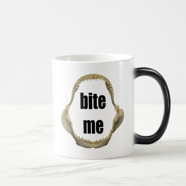Magic Amusant Pêche Mug Pêche Humour Pêche Bite Me (Droite)