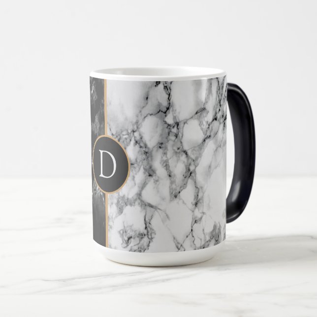 Magic Cadeau de Mug en marbre noir avec personnalisation (Devant droit)