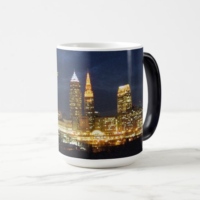 Magic Cleveland, OH Night Lights Morpher Mug (Devant droit)