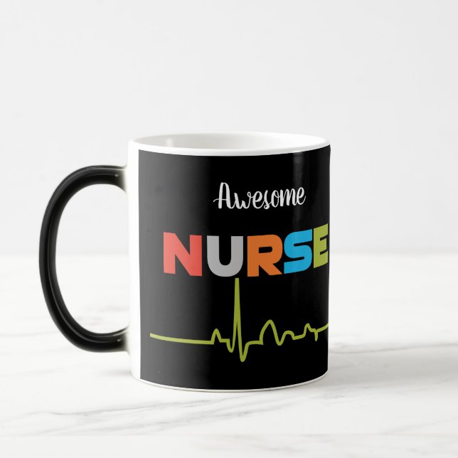Magic Infirmière superbes lettres amusantes Mug noir (Gauche)