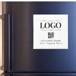 Magnet carré Ajouter un logo d'entreprise personna<br><div class="desc">Faites la promotion de votre entreprise avec cet aimant cool,  avec logo personnalisé,  code QR & texte. Ajoutez facilement vos détails en cliquant sur l'option "personnaliser".</div>