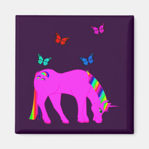 Magnet de licorne violette et de papillons