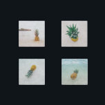 Magnet En Pierre Ananas Tropical Accent Beach (Set 2)<br><div class="desc">Photographie Aiguille tropicale accent sur la plage personnalisée Marbre Stone Magnet. Customisez d'ajouter du texte si vous le souhaitez.</div>