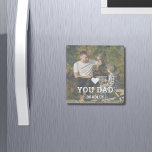 Magnet En Pierre BON COEUR VOUS AIME PÈRE Noms de photos<br><div class="desc">Mignonne COEUR AIME-TOI PÈRE Photo Names Magnet présente votre photo préférée avec le texte "(coeur d'amour) you Dad" dans un script blanc moderne avec vos noms ci-dessous. Personnalisez en modifiant le texte dans la zone de texte fournie et en ajoutant votre propre image. Parfait pour les cadeaux de Noël, d'anniversaire...</div>