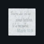 Magnet En Pierre Mark 10:9 Bible de mariage Verse<br><div class="desc">"Par conséquent, ce que Dieu a uni, que personne ne se sépare" - Marc 10:9. Ce verset biblique sur le mariage est un rappel des voeux que nous faisons dans le mariage. Parfait pour les mariages ou les jeunes mariés. Un rappel de cette journée spéciale de mariage pour n'importe quel...</div>