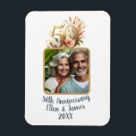 Magnet Flexible 50e anniversaire de Mariage d'or photo Keepsaké<br><div class="desc">Cet aimant customisé est la façon parfaite de célébrer votre jalon mariage avec votre photo personnalisée préférée pour un souvenir intemporel pour les années à venir.</div>