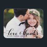 Magnet Flexible Amour et Merci | Black Calligraphy Photo Mariage<br><div class="desc">Fêtez votre amour et montrez de la gratitude avec notre mariage photo personnalisable merci aimant! Ce souvenir unique est parfait pour rappeler à vos proches votre journée spéciale tout en exprimant vos remerciements sincères d'une manière mémorable. Il dispose d'une couverture photo typographique moderne. Personnalisez en ajoutant votre photo et vos...</div>