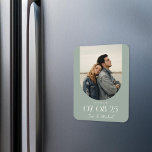 Magnet Flexible Arc Boho moderne Photo Sage vert Enregistrer la da<br><div class="desc">Un mariage moderne sauvez la date avec un design chic élégant et un style boho minimaliste avec votre photo dans un cadre en arc.</div>