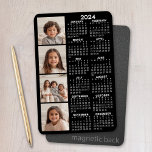 Magnet Flexible Calendrier 2023 avec 4 Collage photo - noir<br><div class="desc">Un collage photo de 4 avec un calendrier. Un objet amusant pour le Nouvel An. Ajoutez 4 photos carrés à cette conception.</div>