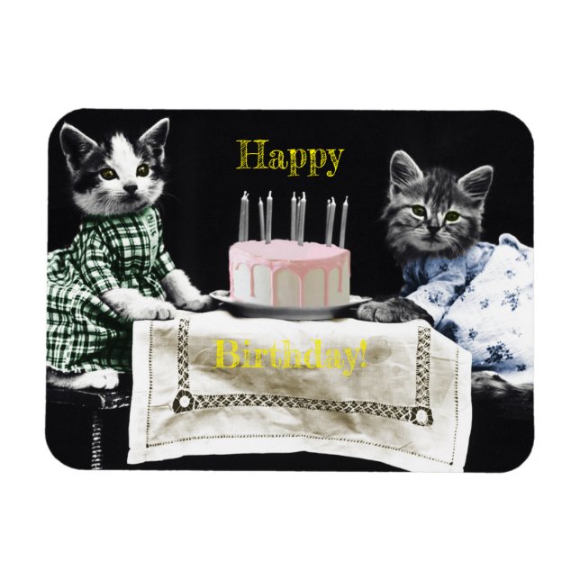 Magnet Flexible Cats celebrating a birthday with cake and candles (Horizontal)