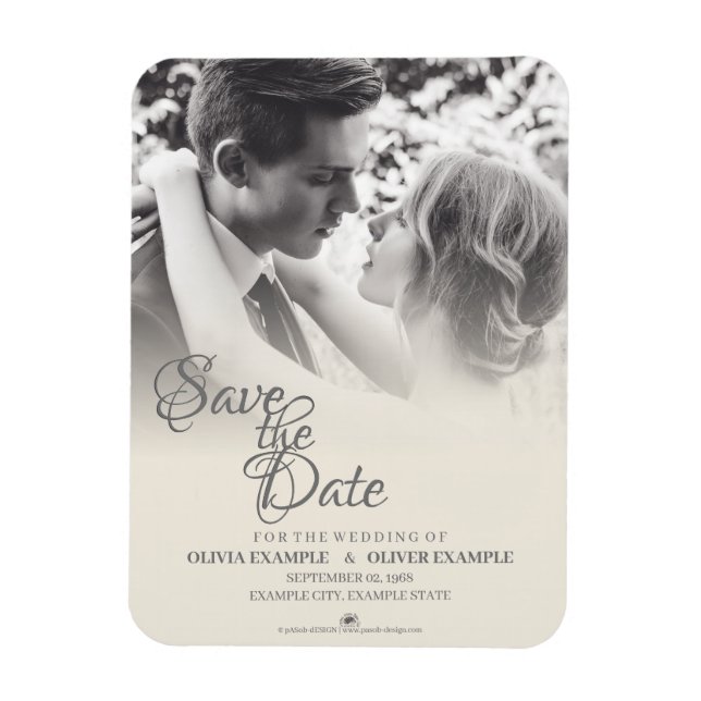 Magnet Flexible Couple de mariés s'embrassant en monochrome (Vertical)