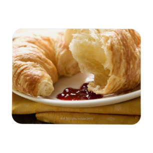 Magnet Flexible Croissant avec confiture dans l'assiette