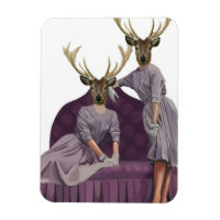 Des jumeaux de cerfs en robes violettes.jpg