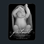 Magnet Flexible Écriture manuscrite vintage Script photo du premie<br><div class="desc">Écriture vintage Calligraphie Script Bébé 1er Noel Photo Magnet flexible. Cet aimant flexible minimaliste classique de vacances / premier nez de bébé (noël) dispose d'un script de calligraphie vintage avec le nom du bébé, la date de naissance et les statistiques de bébé en texte serif superposant une photo de fond...</div>