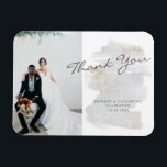 Magnet Flexible Élégant Merci Mariage gris-argenté avec l'or<br><div class="desc">Le design élégant est doté d'une brillance dorée et d'une aquarelle gris argenté. Idéal pour vos mariages d'hiver et/ou de vacances,  anniversaire,  et plus encore. Personnalisez facilement la photo,  les noms et la date de votre choix.</div>