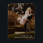 Magnet Flexible Élégant Photo Mariage moderne<br><div class="desc">Aimant moderne pour mariage avec un design simple avec vos noms dans un élégant script manuscrit en haut à gauche et vos détails mariages en alignement droit en bas à droite, sur votre photo préférée. Le design minimaliste est agrémenté d'une touche romantique grâce au lettrage à la main chic. Ces...</div>