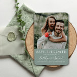 Magnet Flexible Élégant script photo moderne minimaliste Mariage<br><div class="desc">Élégant Script Photo Moderne Blush Green Mariage minimaliste Enregistrer l'aimant de date. Tous les textes sont pré-arrangés pour que vous personnalisiez facilement et rapidement avec vos propres détails.</div>