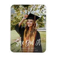 Elle L'A Fait Moderne Script Graduation Photo