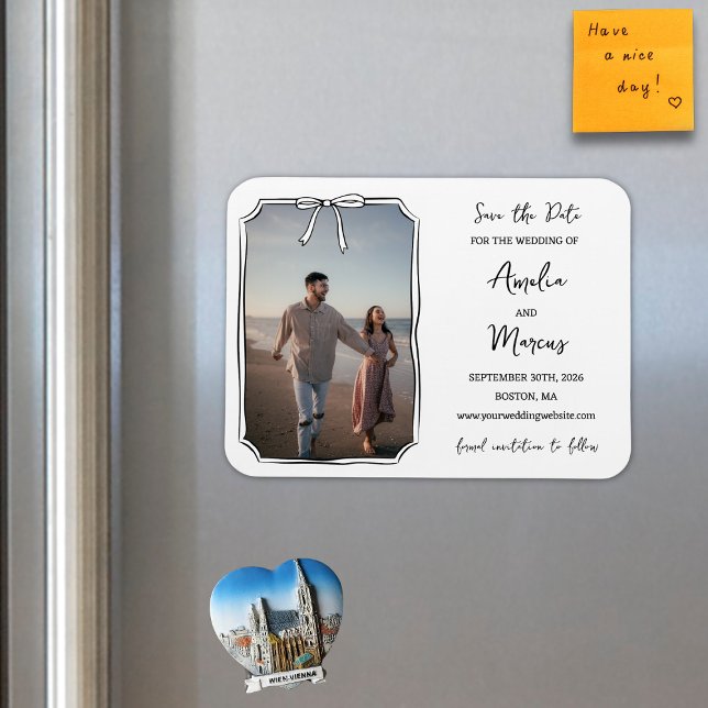 Magnet Flexible Éternel noir & blanc Chic Bow Enregistrer la date (Save the date with this elegant magnet featuring a custom photo, hand-drawn bow, and modern details.)